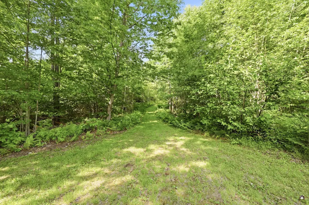 72 Cobble Hill Road Paris ME 04281