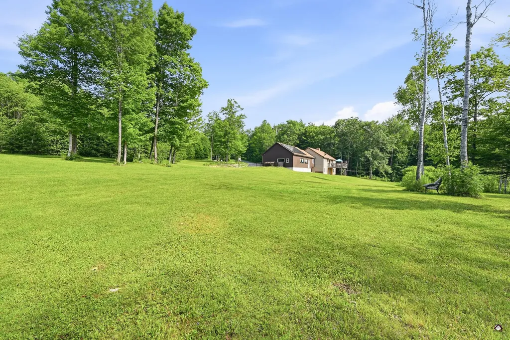 72 Cobble Hill Road Paris ME 04281