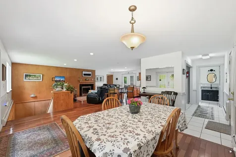 72 Cobble Hill Road Paris ME 04281