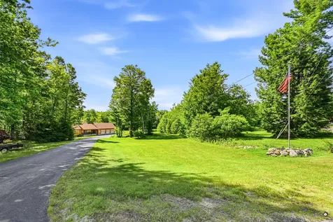 72 Cobble Hill Road Paris ME 04281