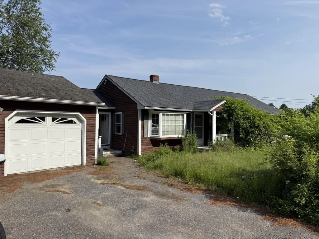 154 Raymond Road Brunswick ME 04011