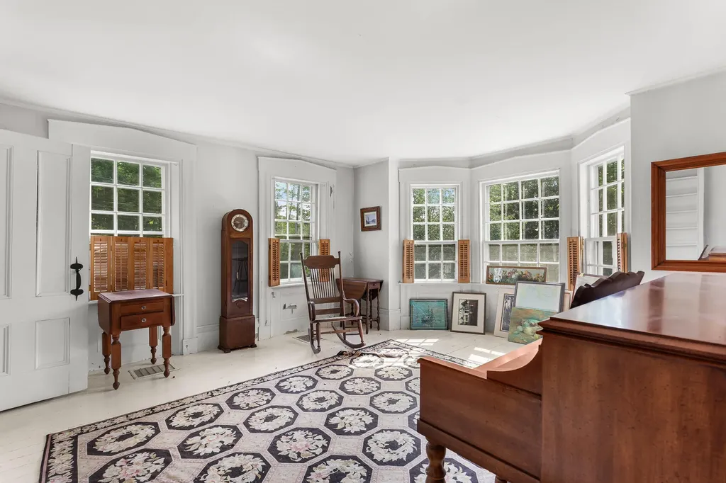 122 Coastal Road Brooksville ME 04617