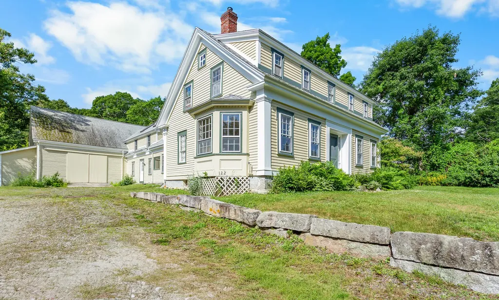 122 Coastal Road Brooksville ME 04617