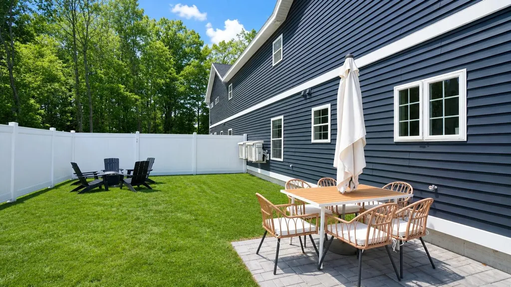 27 Fawn Woods Way Westbrook ME 04092