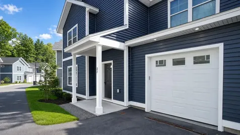 27 Fawn Woods Way Westbrook ME 04092