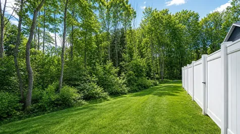 27 Fawn Woods Way Westbrook ME 04092