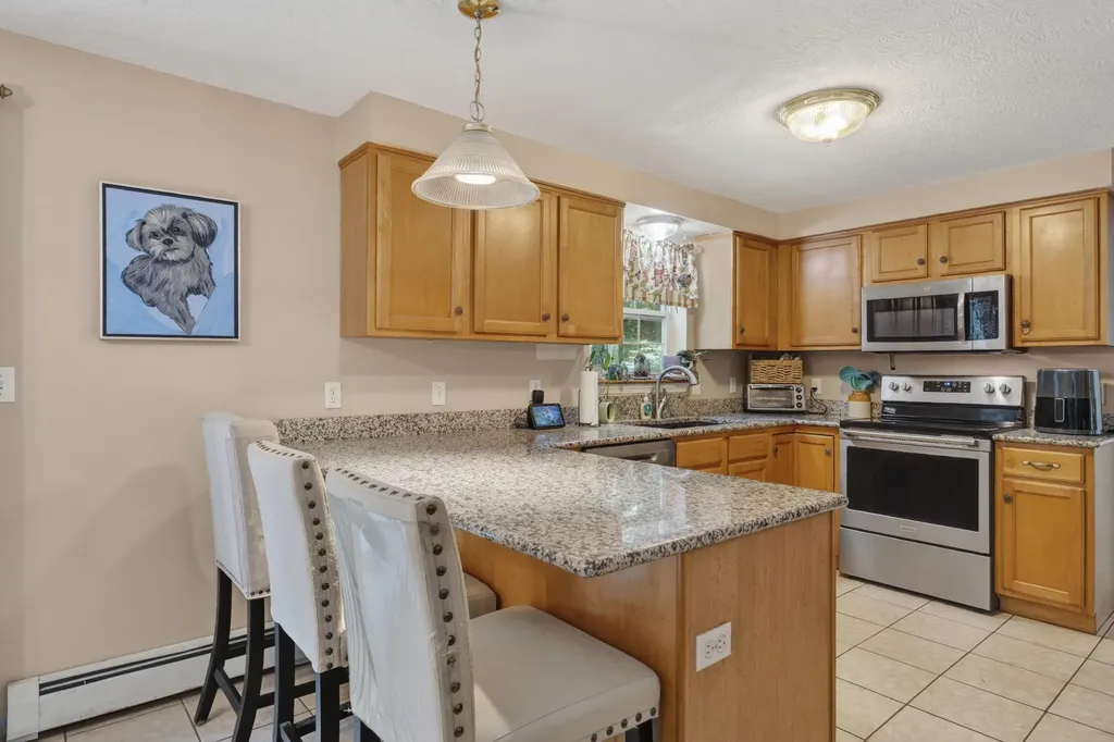 169 Grandview Drive Limerick ME 04048