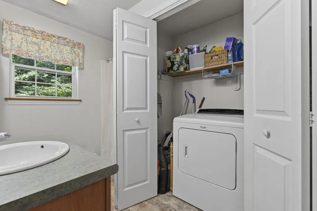169 Grandview Drive Limerick ME 04048