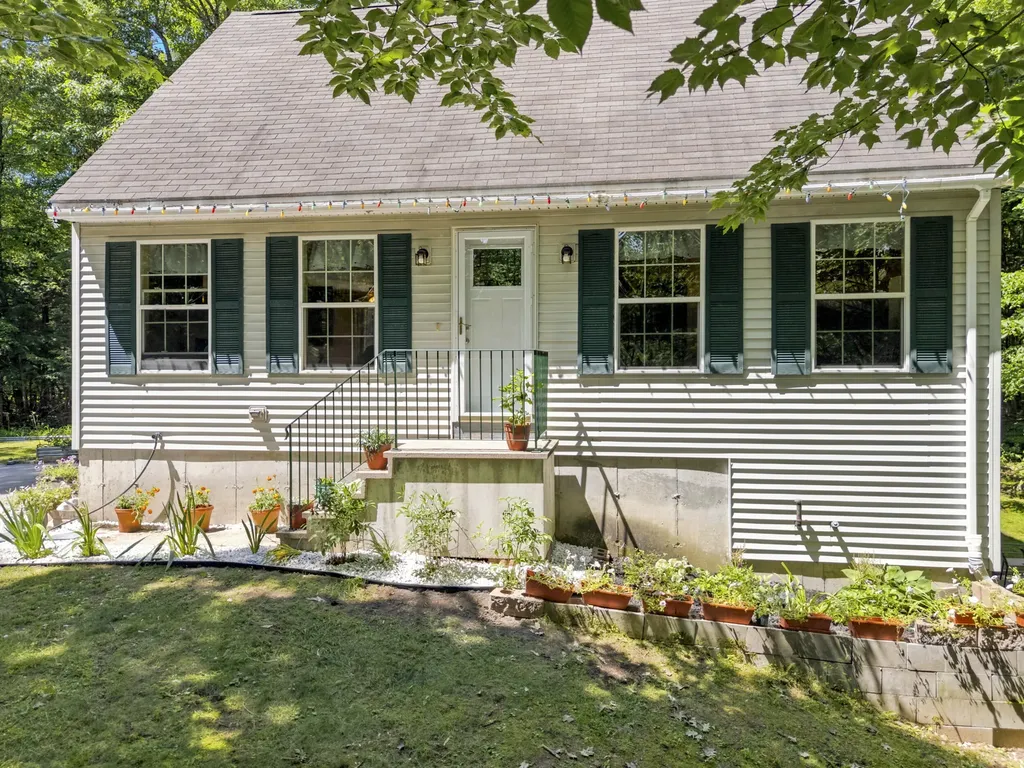 169 Grandview Drive Limerick ME 04048
