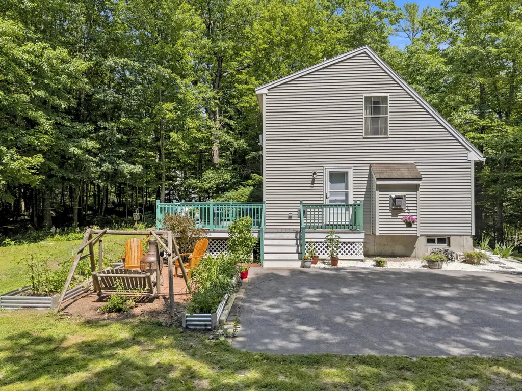 169 Grandview Drive Limerick ME 04048