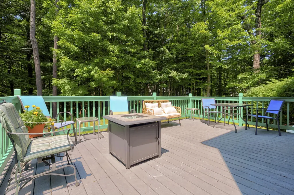 169 Grandview Drive Limerick ME 04048
