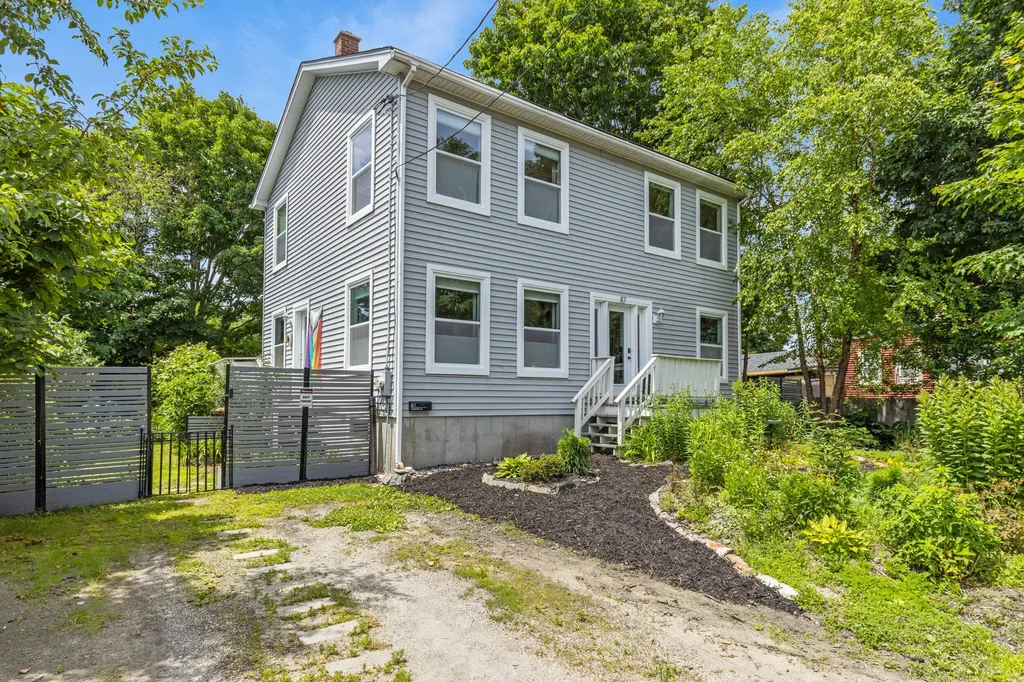 87 Sawyer Street South Portland ME 04106