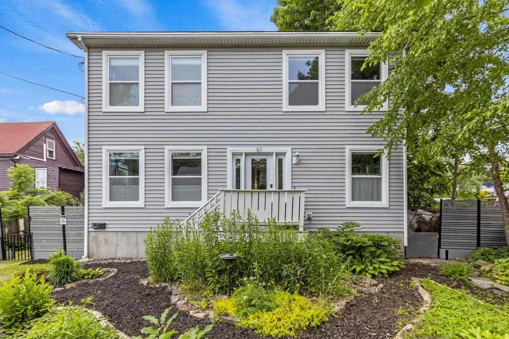 87 Sawyer Street South Portland ME 04106