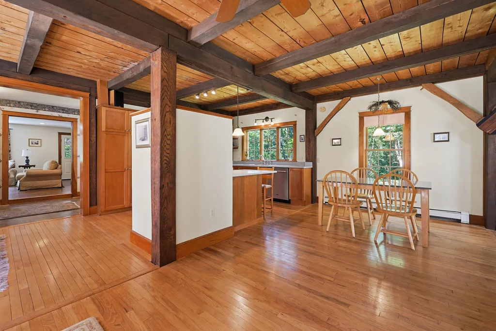 339 Fowler Road Cape Elizabeth ME 04107
