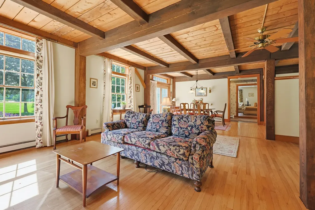 339 Fowler Road Cape Elizabeth ME 04107