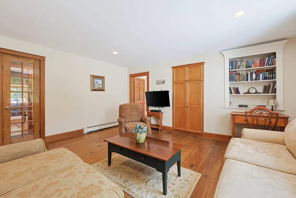 339 Fowler Road Cape Elizabeth ME 04107