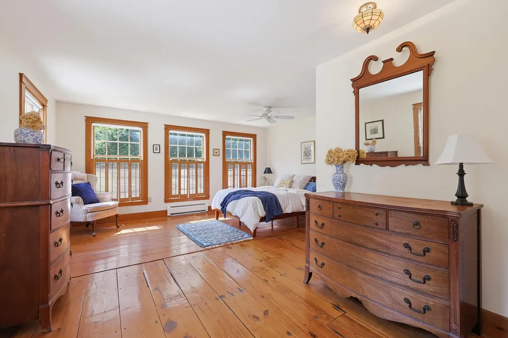 339 Fowler Road Cape Elizabeth ME 04107