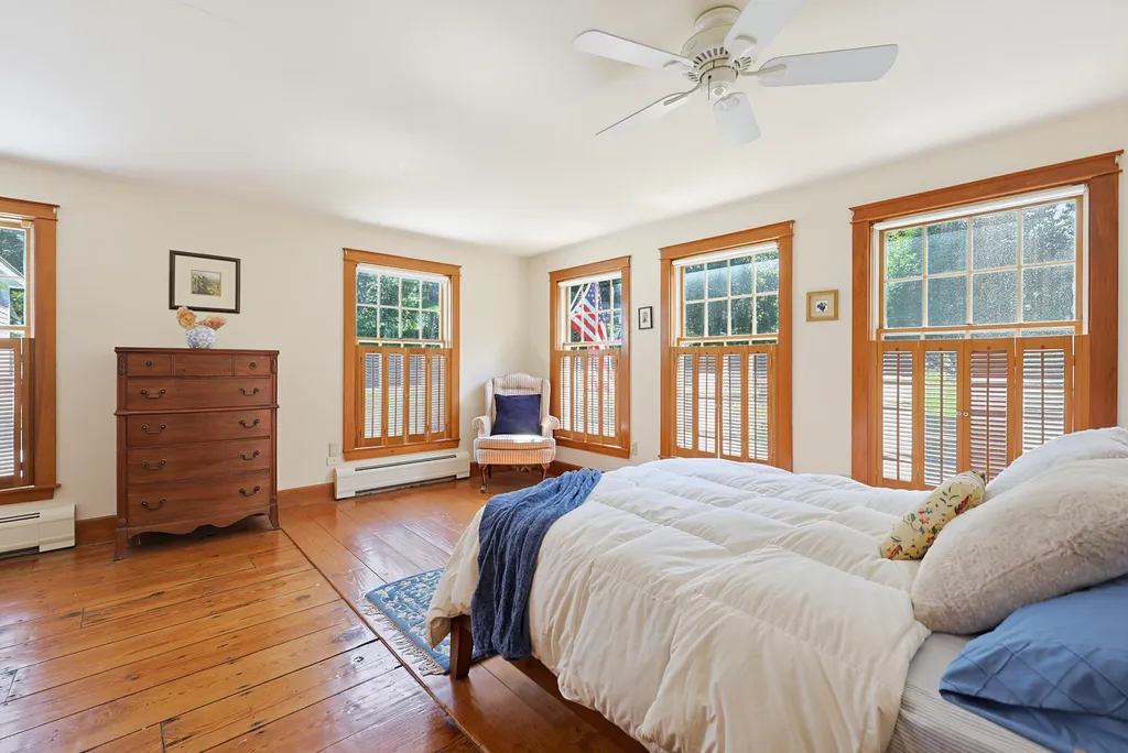 339 Fowler Road Cape Elizabeth ME 04107