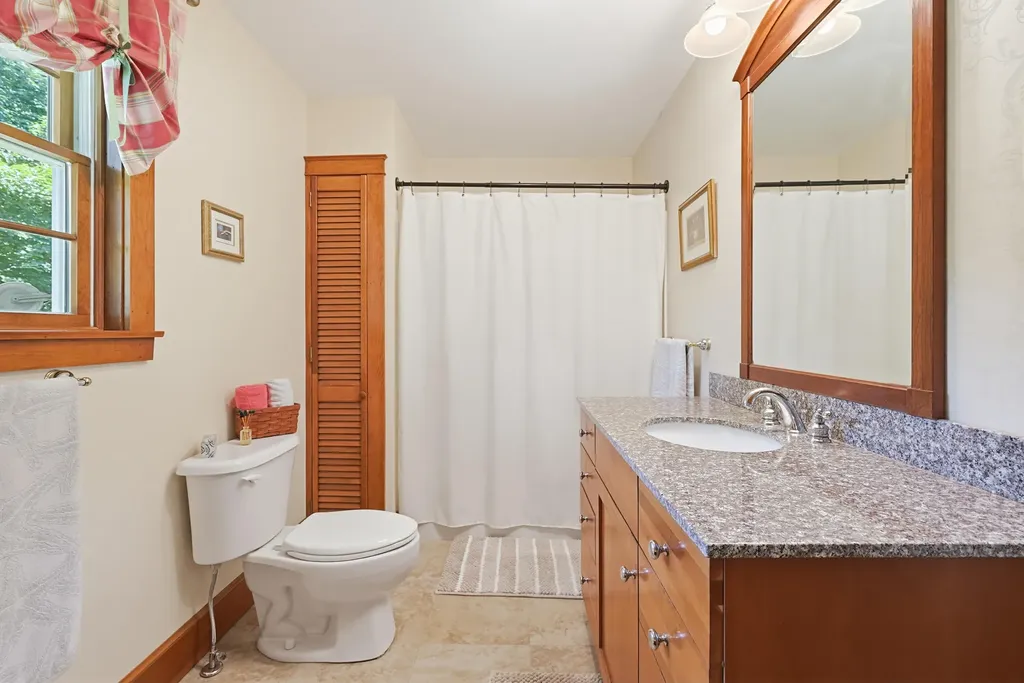 339 Fowler Road Cape Elizabeth ME 04107
