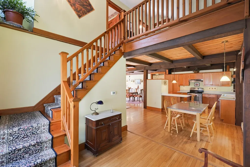 339 Fowler Road Cape Elizabeth ME 04107