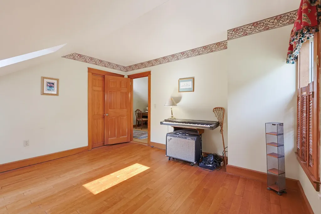 339 Fowler Road Cape Elizabeth ME 04107