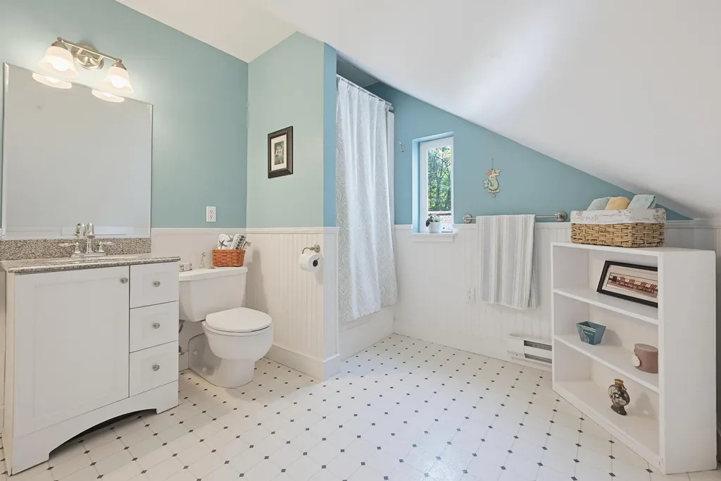 339 Fowler Road Cape Elizabeth ME 04107