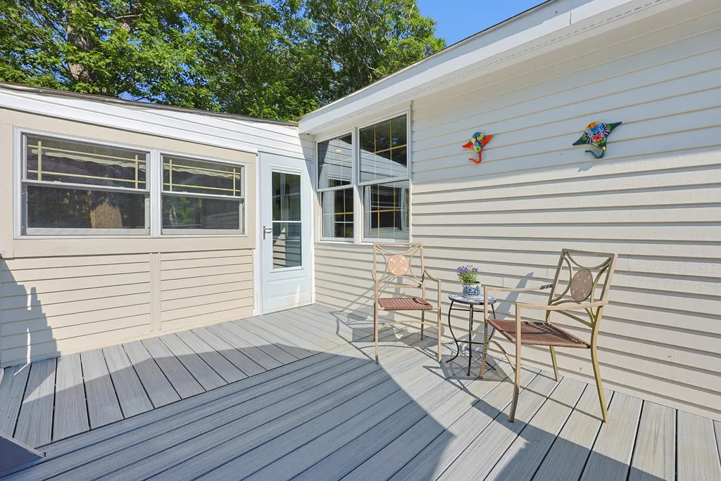 339 Fowler Road Cape Elizabeth ME 04107