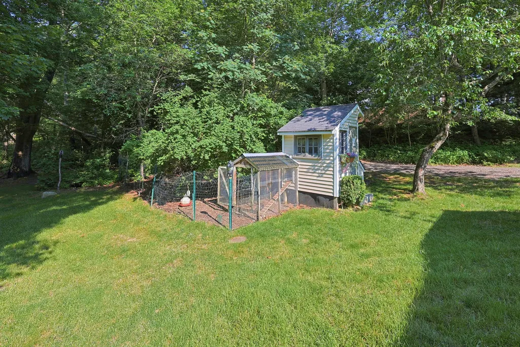 339 Fowler Road Cape Elizabeth ME 04107