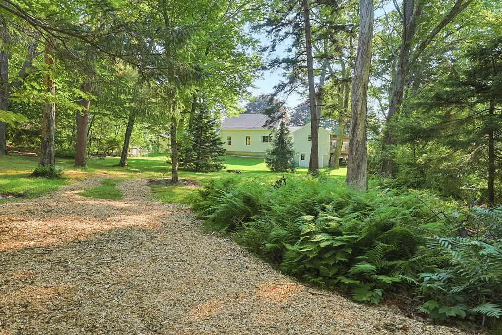 339 Fowler Road Cape Elizabeth ME 04107