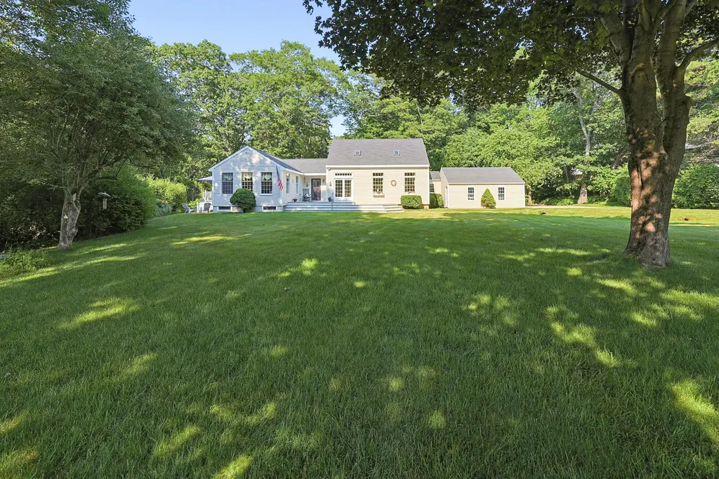 339 Fowler Road Cape Elizabeth ME 04107