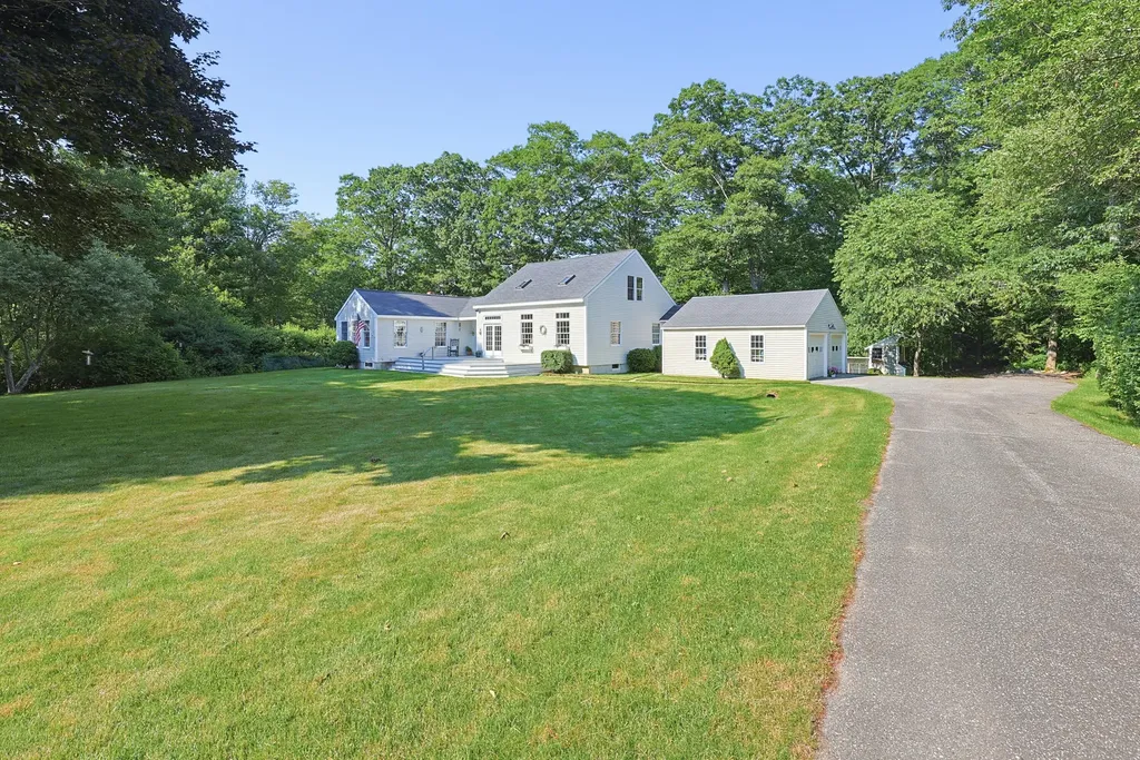 339 Fowler Road Cape Elizabeth ME 04107