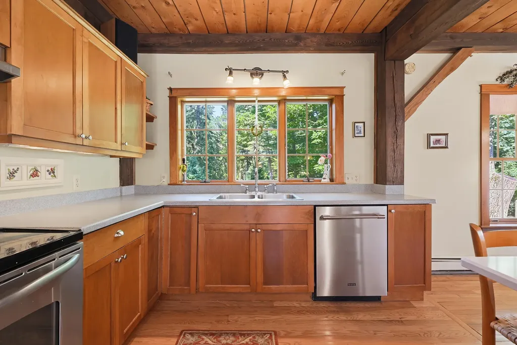 339 Fowler Road Cape Elizabeth ME 04107