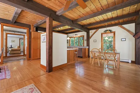 339 Fowler Road Cape Elizabeth ME 04107
