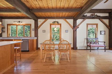 339 Fowler Road Cape Elizabeth ME 04107