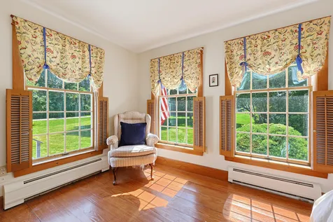 339 Fowler Road Cape Elizabeth ME 04107