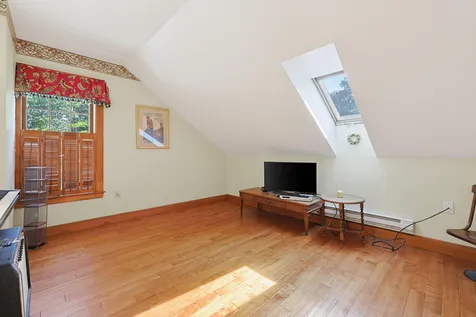 339 Fowler Road Cape Elizabeth ME 04107