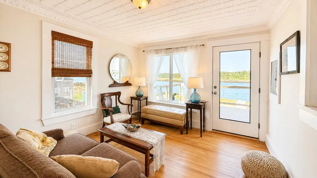 24 Water Street Lubec ME 04652