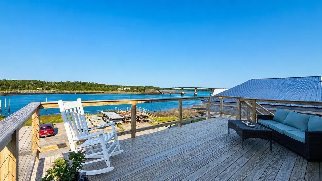 24 Water Street Lubec ME 04652