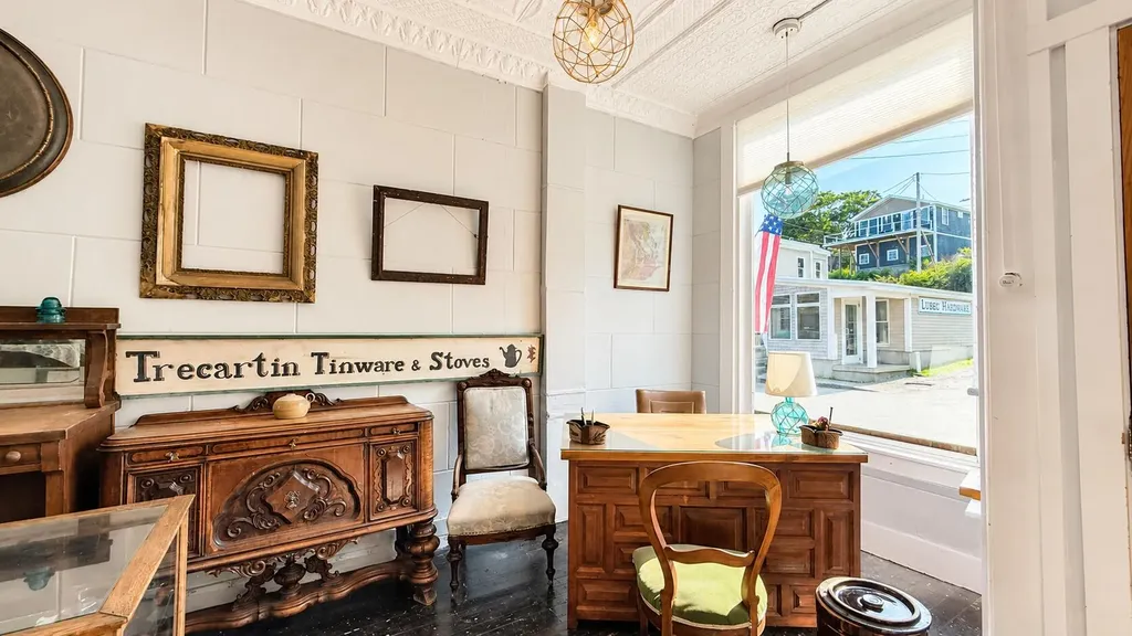 24 Water Street Lubec ME 04652