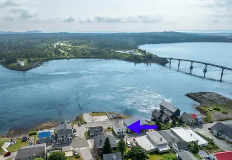 24 Water Street Lubec ME 04652