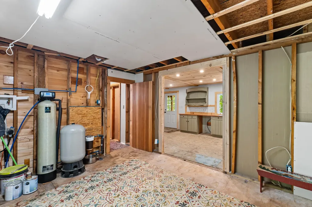 1 Oxford Terrace Brownfield ME 04010