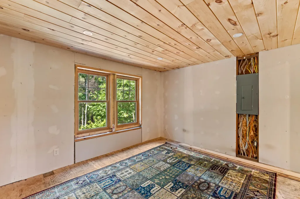 1 Oxford Terrace Brownfield ME 04010