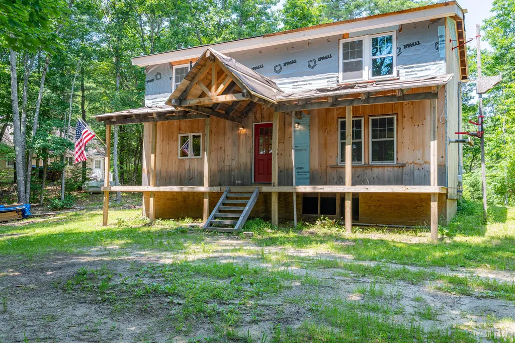 1 Oxford Terrace Brownfield ME 04010