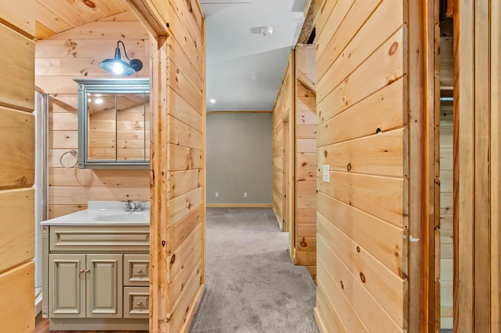 1 Oxford Terrace Brownfield ME 04010