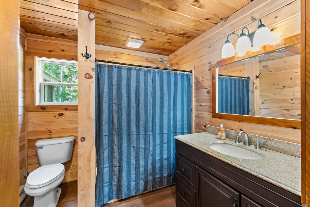 1 Oxford Terrace Brownfield ME 04010