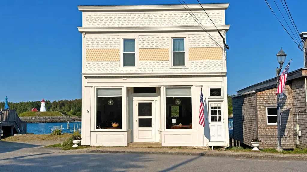 24 Water Street Lubec ME 04652
