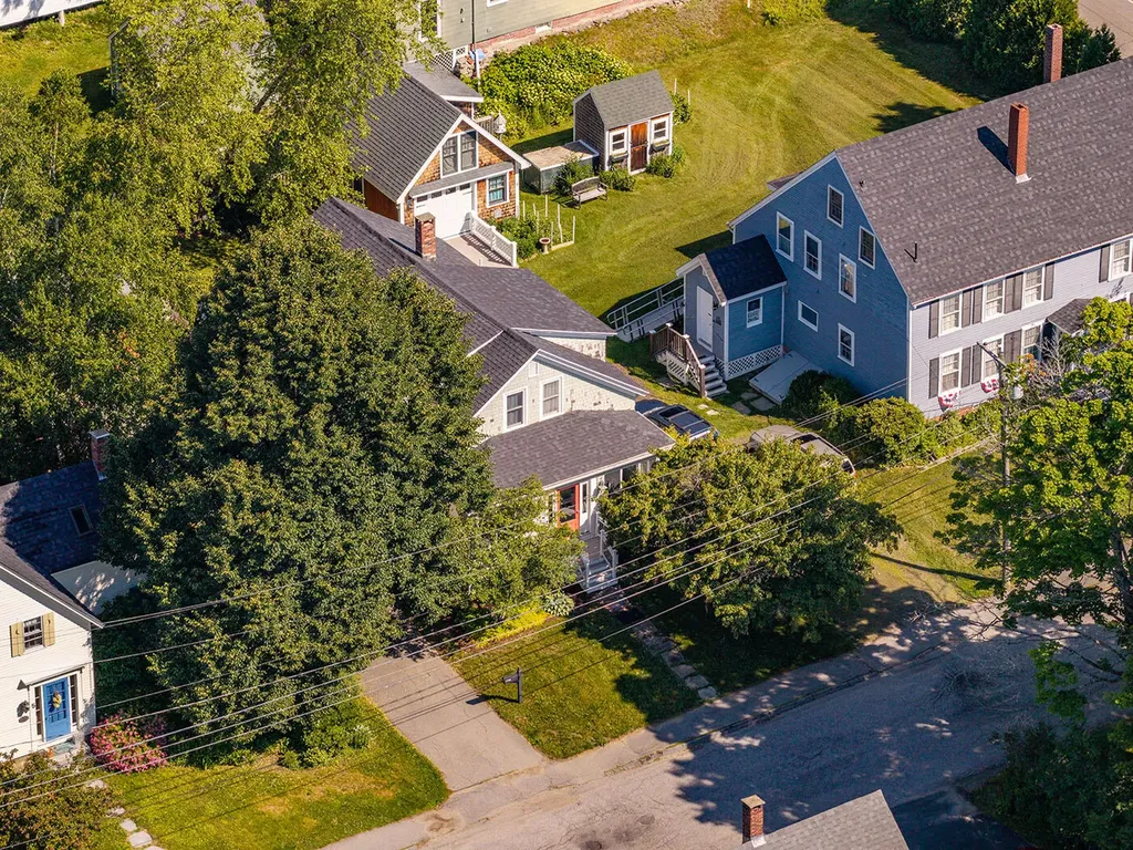 3 Cross Street Camden ME 04843