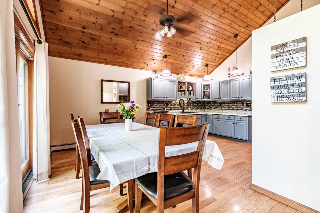 10 Bear Point Road Harrison ME 04040