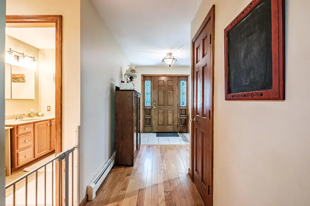 10 Bear Point Road Harrison ME 04040
