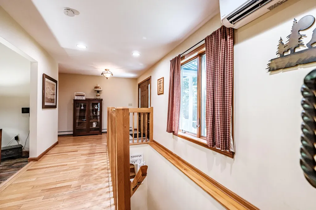 10 Bear Point Road Harrison ME 04040